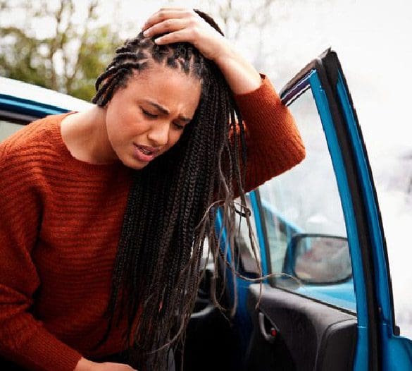 Female-driver-with-head-pain-after-car-accident